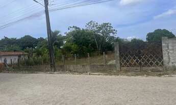 Imagem: Vende-se terreno grande (AQUIRAZ