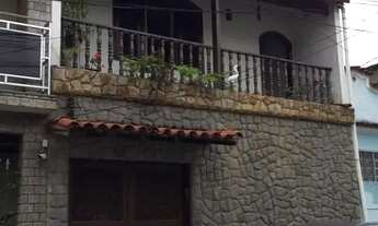 Imagem: D15-Neves-SG-Casa triplex SEMI-MOBILIADA