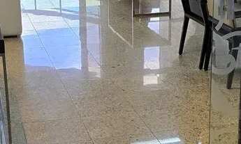 Imagem 2: Edifício Varandas na Ponta Negra, 240m2, 4 suites, andar alto. Mobiliado.100 metros da Pra