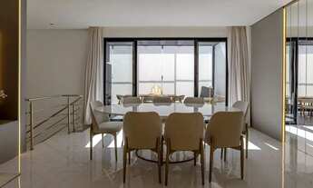 Imagem 4: Cobertura Mobiliada à venda no Centro de Balneário Camboriú-SC: 4 suítes e 3 vagas de gara