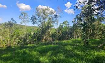 Imagem: Terreno próximo ao centro de Juquitiba
