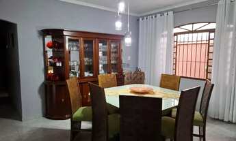 Imagem 6: Oportunidade - Casa Sobrado - Vila Tesouro - 5 Dormitórios - 206m²