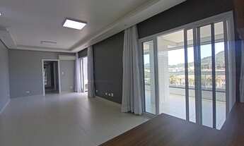 Imagem 7: Cobertura a venda em Ubatuba na Praia das Toninhas a poucos passos do mar