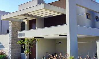 Imagem 2: Casa em condomínio fechado para venda de 03 Dorm. e 04 Suítes - 300m² no Residencial Alpha