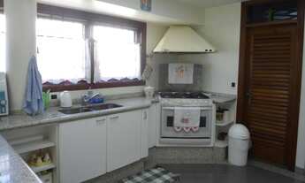 Imagem 5: Casa de 910 metros quadrados no Condomínio Parque Imperial, com 4 suítes