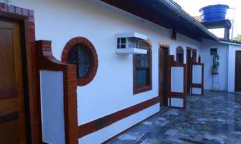 Imagem 2: Aluga-se suítes mobiliadas (tipo quitinete) - no Centro de Rio das Ostras - RJ