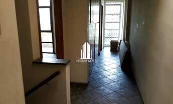 Imagem 6: Sobrado para locação em Perdizes com 240m². São 3 dormitórios sendo 1 suíte, 5 banheiros e