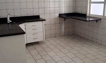 Imagem: Casa 3 QRTOS C/ Quintal vaga p/ 2 Carros