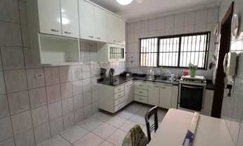 Imagem 7: Casa em Peruíbe com 4 dormitórios e piscina