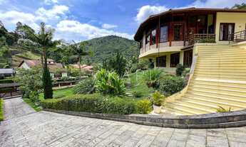 Imagem 2: Casa com 5 suítes em condomínio fechado