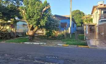 Imagem 2: Terreno com duas casas