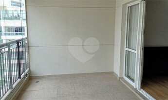 Imagem 4: Apartamento espaçoso no excelente Condomínio Le Crillon, mobiliado com 3 dormitórios. AirB