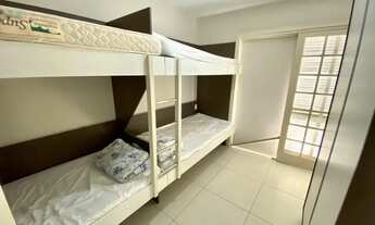 Imagem 5: Sobrado para Locação em Florianópolis, Jurerê, 3 dormitórios, 1 suíte, 3 banheiros, 3 vaga