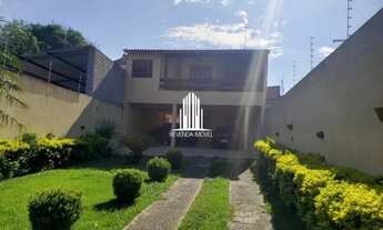 Imagem: Sobrado á venda com 07 dormitórios sendo