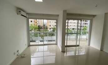 Imagem 5: Apartamento para venda possui 86 metros quadrados com 3 quartos Recreio - todo reformado