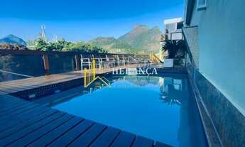 Imagem 3: Cobertura Duplex com vista da Pedra da Gávea