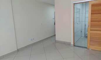 Imagem 3: Apto Centro, amplo, reformadíssimo, Rua 16 de março, excelente preço - Petrópolis - RJ