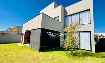 Imagem 2: Casa de condomínio para venda possui 452 metros quadrados com 3 quartos