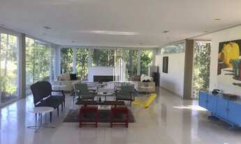 Imagem 2: Casa no Tamboré 1 com 4 suítes, salão de jogos, adega, 4 salas e 8 vagas