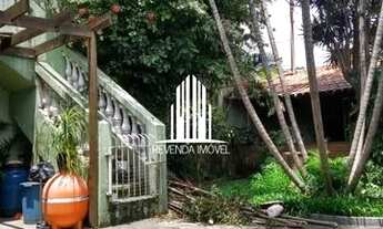 Imagem: Casa térrea com 2 dormitórios e 3 vagas