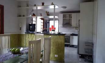 Imagem 4: Sobrado frontal com 3 dormitórios sendo 1 suíte e 7 vagas, na Penha