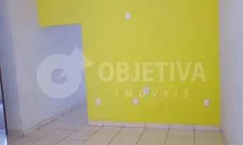 Imagem 2: Casa para aluguel, 2 quartos, 1 vaga, JARDIM EUROPA - UBERLANDIA/MG