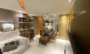 Imagem 2: Apartamento para venda possui 117 metros quadrados com 3 quartos em Lagoa - Rio de Janeiro