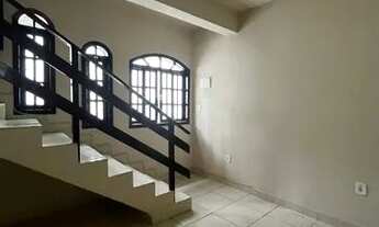 Imagem: Aluga-se casa na Zé Garoto