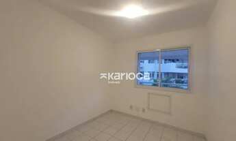 Imagem 6: Apartamento com 2 dormitórios para alugar, 67 m² por R$ 2.714,49/mês - Freguesia de Jacare
