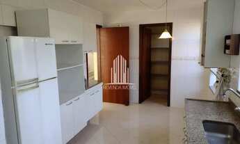 Imagem 5: Casa de 301m² com 3 quartos sendo 3 suites, 4 banheiros e 4 vagas em Alphaville, Residenci