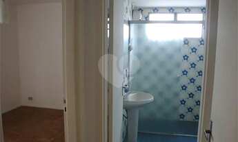 Imagem 6: Apartamento para aluguel e venda possui 140 metros quadrados com 4 quartos