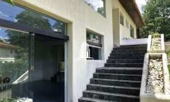 Imagem 4: Linda casa de 578m² à venda no condomínio Granja do Lago - 4 suítes e 4 vagas cobertas