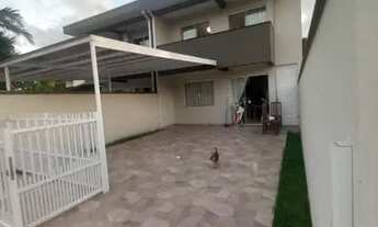 Imagem: Sobrado novo com piscina em Itapoá/Barra