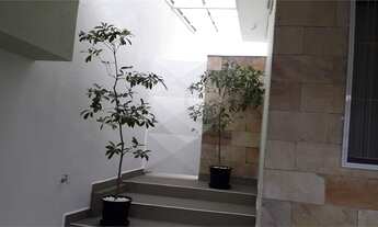 Imagem 2: Casa térrea reformada Alto da Lapa - 2 dormts 3o.reversível - 2 vagas