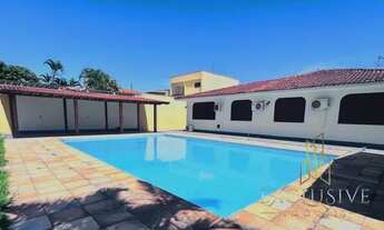 Imagem 3: Casa QI 17, Lago Sul, 6 quartos, 2 suítes, Terreno vazado com 1.200m2 sendo 800m2 + 400m2