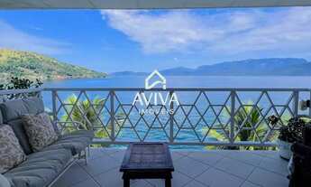 Imagem 16: Casa Tríplex Beira-Mar no Condomínio Portogalo Disponível para Venda