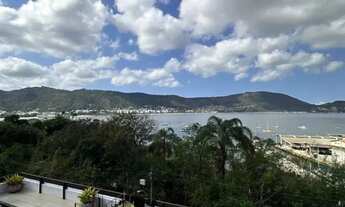 Imagem 2: Casa com 5 quartos à venda, 949 m² por R$ 2.800.000 - São Francisco - Niterói/RJ