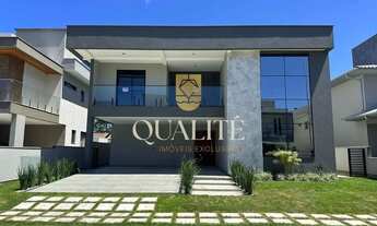 Imagem 2: EXCELENTE OPORTUNIDADE! CASA ALTO PADRÃO - 03 SUÍTES - CONDOMÍNIO FECHADO