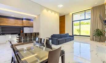 Imagem 5: Casa em condomínio em Santa Felicidade, 4 quartos, 1 suíte, 4 vagas