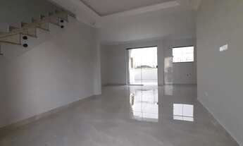 Imagem 2: Casa de condomínio para venda possui 130 metros quadrados com 3 quartos