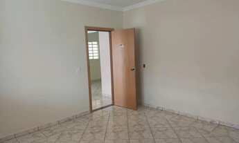 Imagem 3: Impecável Casa de 3 Quartos com Suíte e Edícula no Jardim das Hortências Região Noroeste