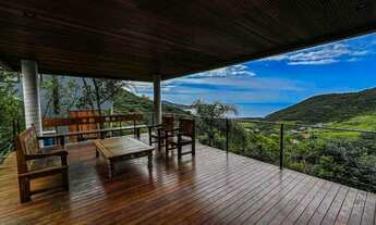 Imagem 3: Casa alto padrão com 3 dormitórios e vista mar com 250 m² na Praia da Silveira - Garopaba