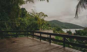 Imagem 7: Casa para venda tem 250 metros quadrados com 4 quartos