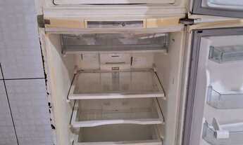 Imagem 2: Em bom estado 450 se for perto eu entrego