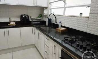 Imagem 5: Vende-se Excelente Casa Sobreposta Baixa no Embaré - Santos -SP