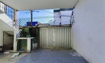 Imagem 3: JOAQUIM TAVORA- CASA RESIDENCIAL - RUA JOAO CORDEIRO Nº 2385 - TÉRREO - Aprox. 105M², Sala