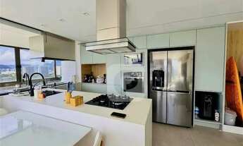 Imagem 7: Cobertura na Orla da Barra da Tijuca com vista para o Mar