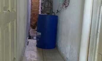 Imagem 3: Vende uma casa 2 quarto sala cozinha banheiro ária de serviço terrio frente de rua entrada