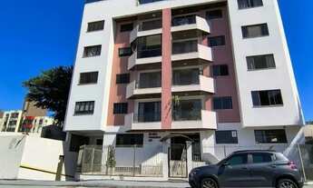 Imagem 2: Excelente Apartamento 3 dorm, suíte, dependência com wc, 1 vaga em Capoeiras, Florianópoli