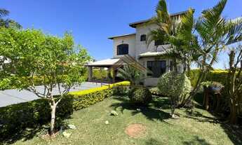 Imagem 4: Lindo sobrado com 6 suítes, excelente área de lazer com piscina, próximo ao clube, Ninho V